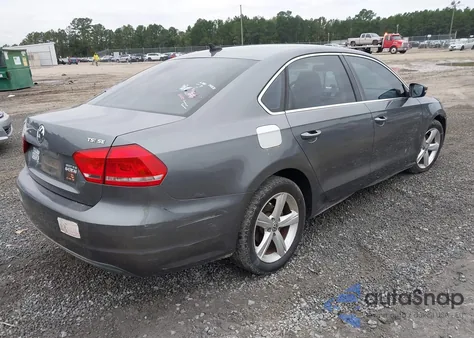 2015 Volkswagen Passat 1.8T Se из США, поврежденный, VIN 1VWBS7A37FC009853